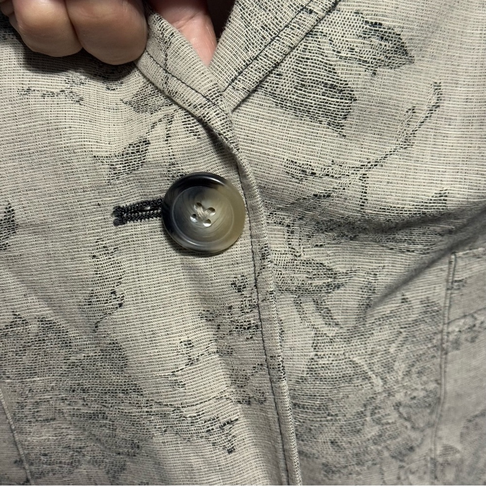 Coldwater Creek Gray one button Blazer with unique floral Pattern 2 pockets 2X - Picture 6 of 16